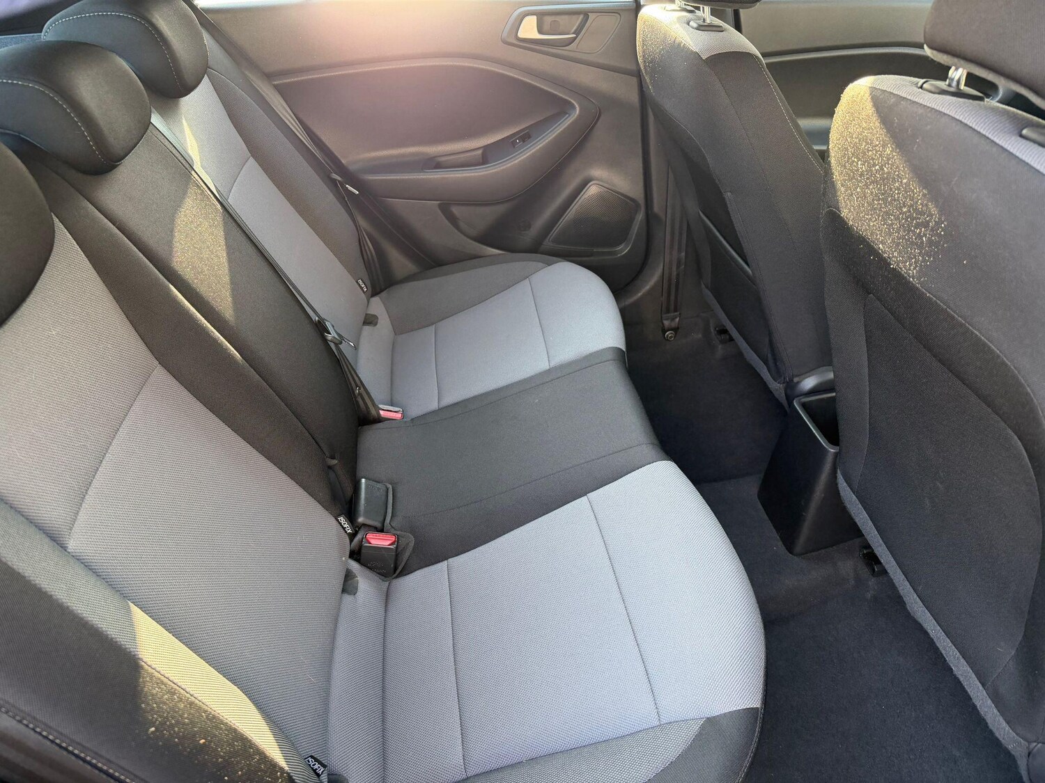 Used Hyundai i20 2018 for sale - 76647513: Photo 11