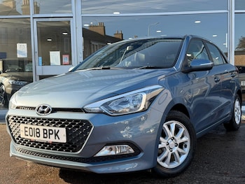 Used Hyundai i20 2018 for sale - 76647513: Photo