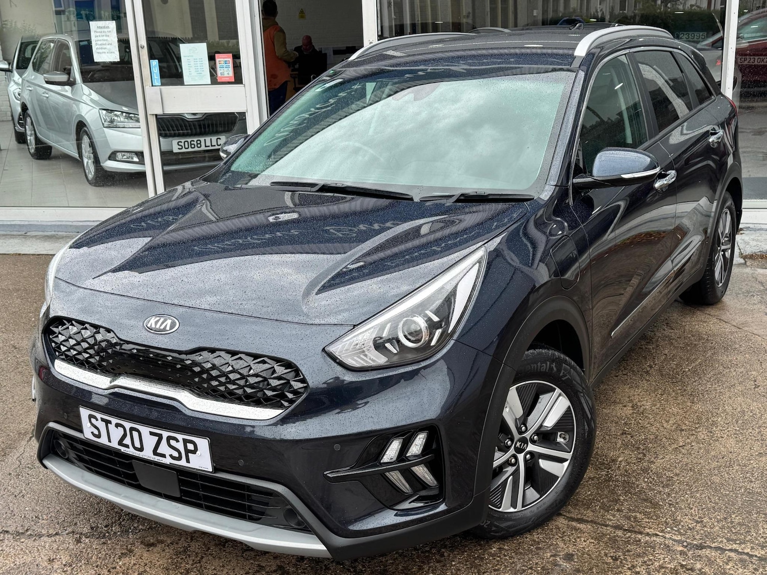 Used Kia Niro 2020 for sale - 76647488: Photo 4