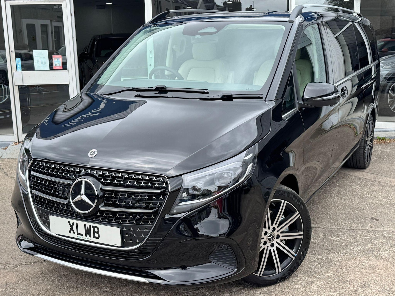 Used Mercedes-Benz V-Class for sale - 76975595: Photo 5