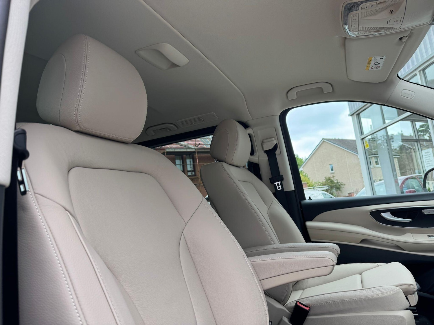 Used Mercedes-Benz V-Class for sale - 76975595: Photo 9