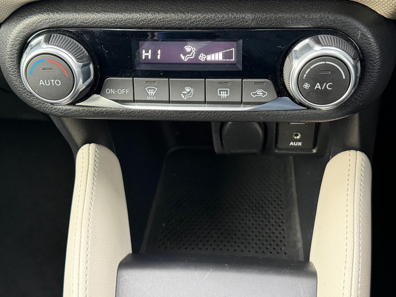 Used Nissan Micra 2018 for sale - 76990717: Photo 13