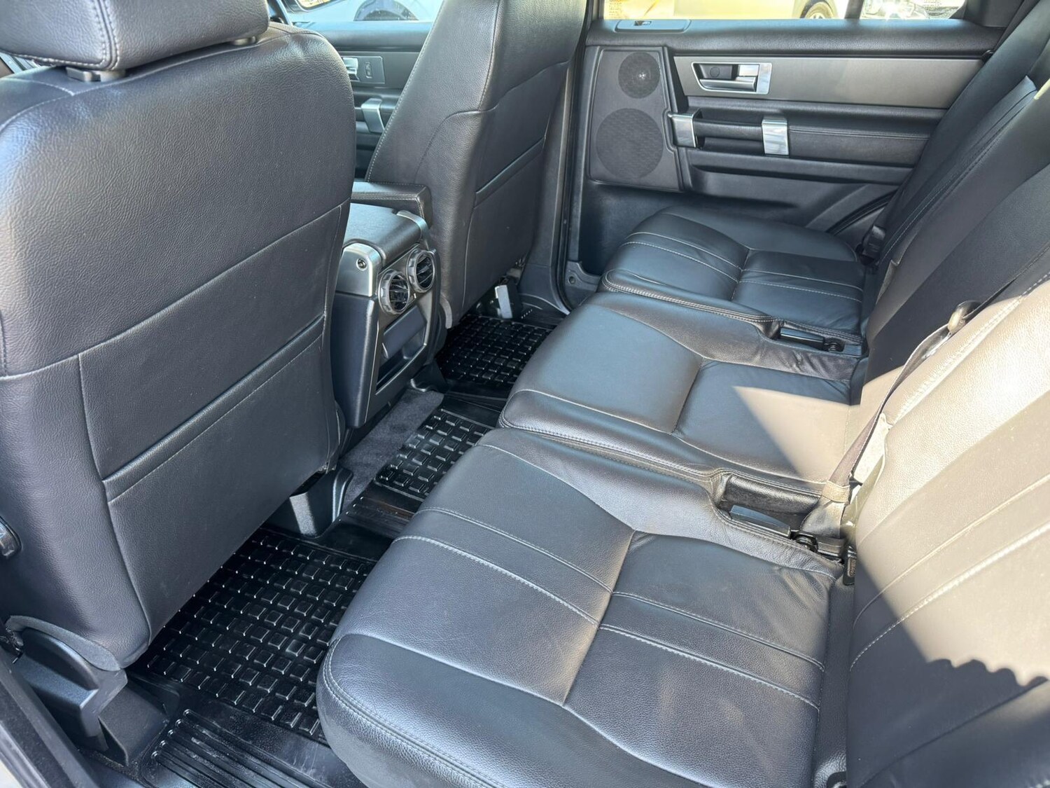 Used Land Rover Discovery 2014 for sale - 76647553: Photo 10