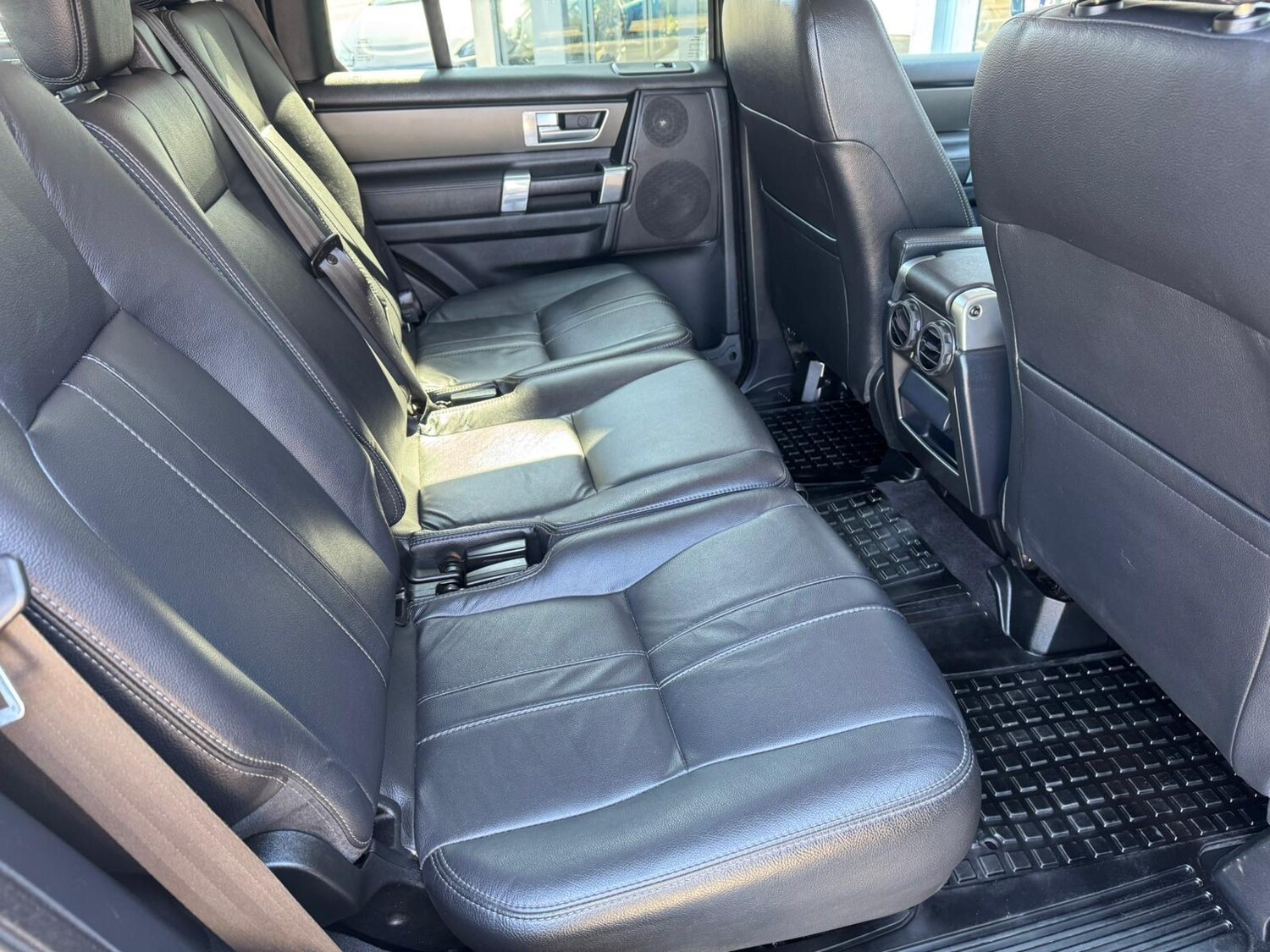 Used Land Rover Discovery 2014 for sale - 76647553: Photo 12