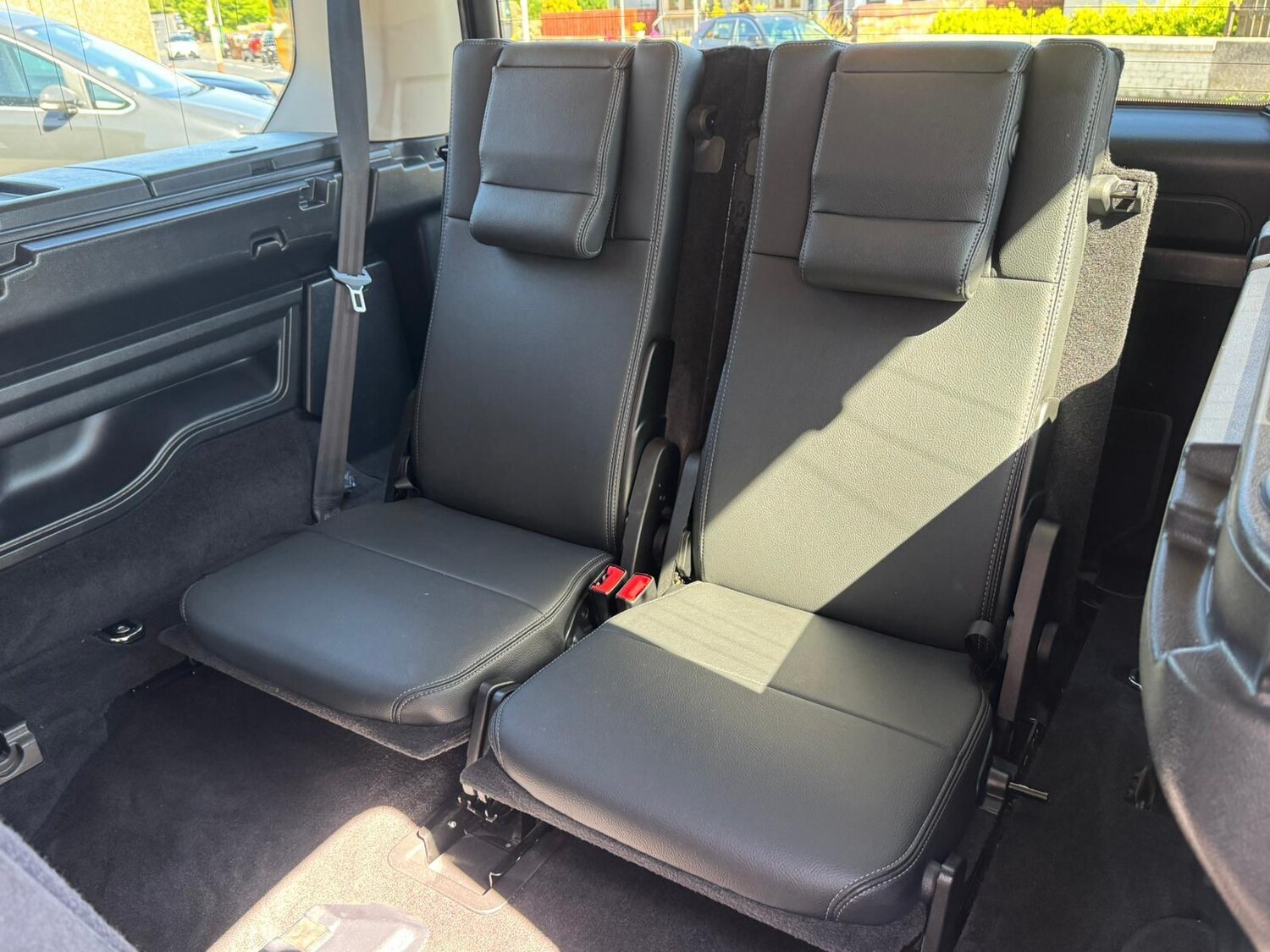 Used Land Rover Discovery 2014 for sale - 76647553: Photo 14