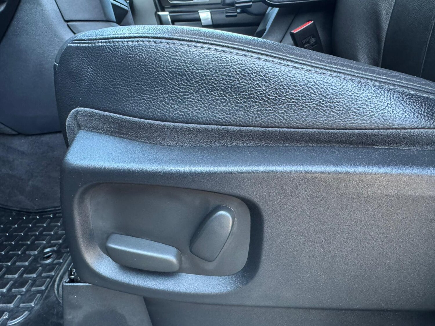 Used Land Rover Discovery 2014 for sale - 76647553: Photo 20