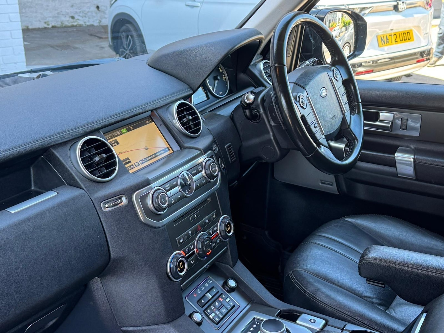 Used Land Rover Discovery 2014 for sale - 76647553: Photo 4