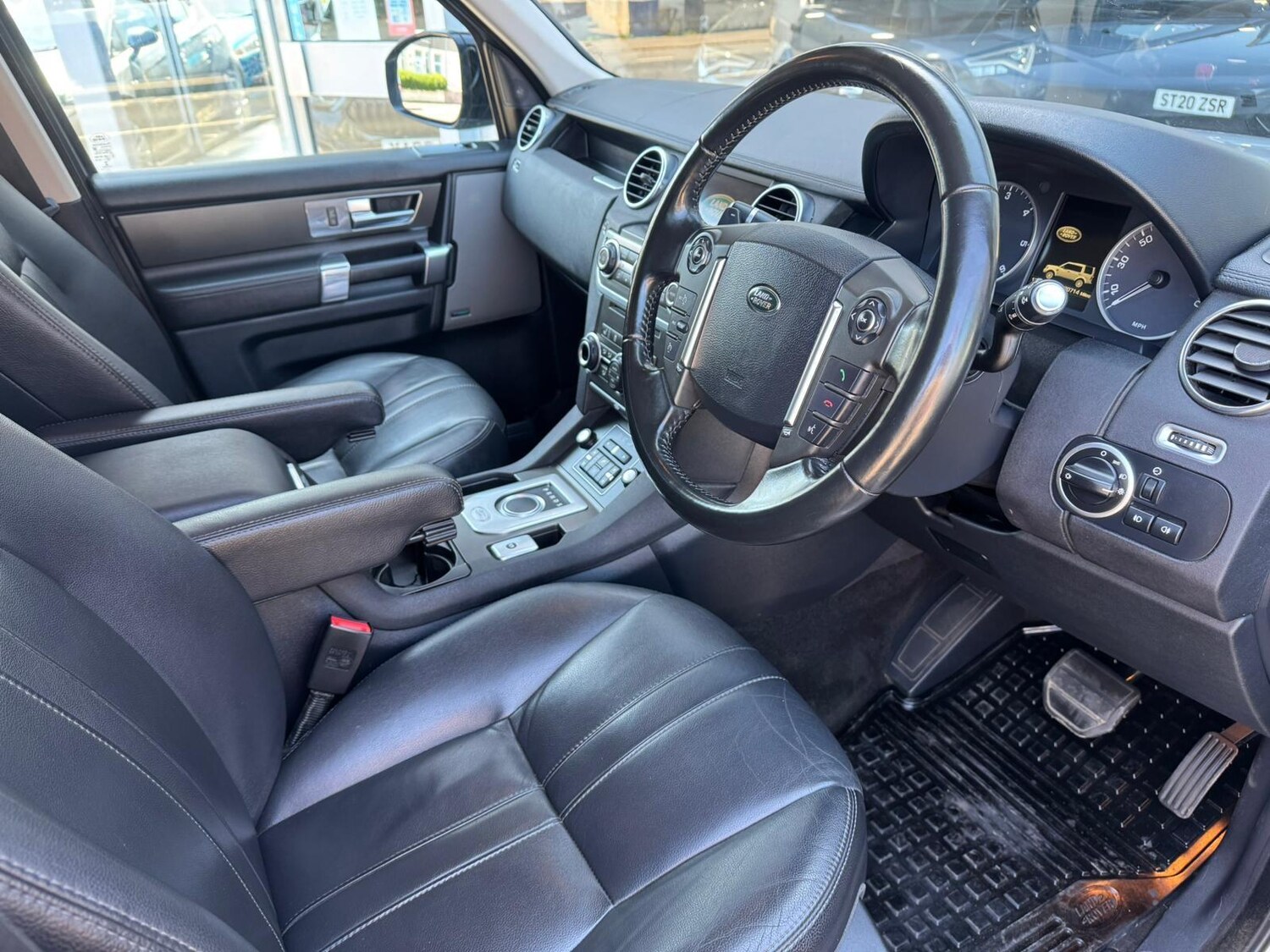 Used Land Rover Discovery 2014 for sale - 76647553: Photo 8