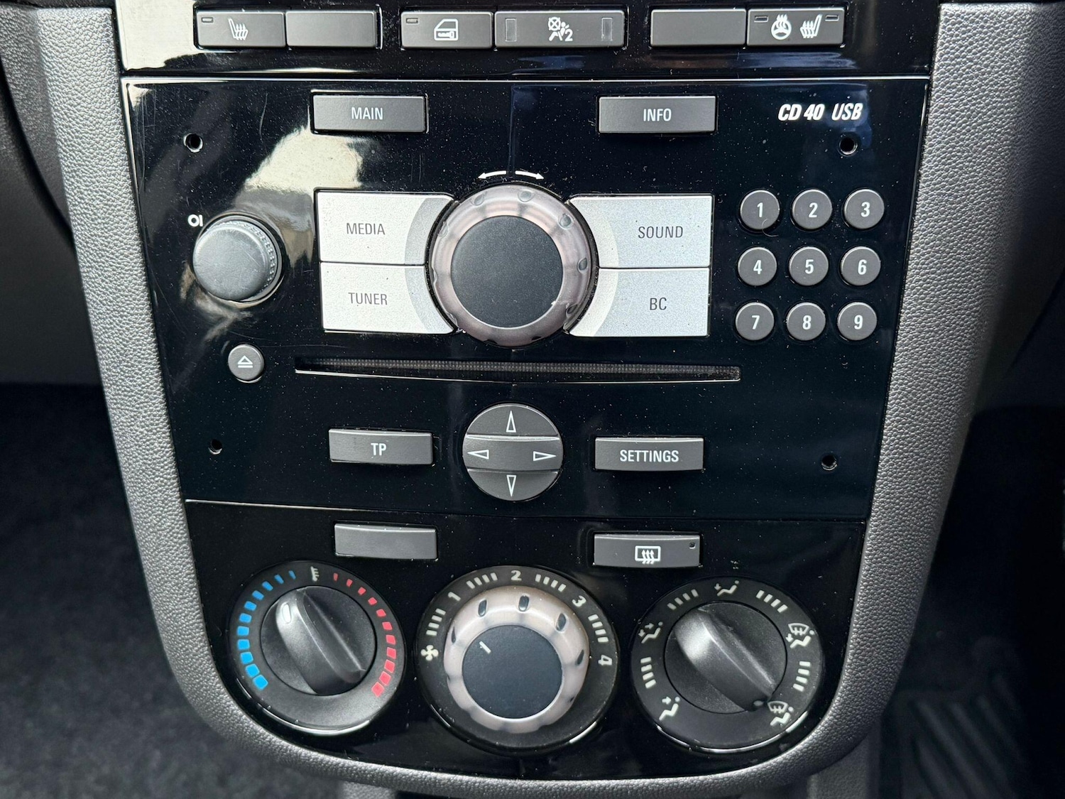 Used Vauxhall Corsa 2014 for sale - 76976826: Photo 25