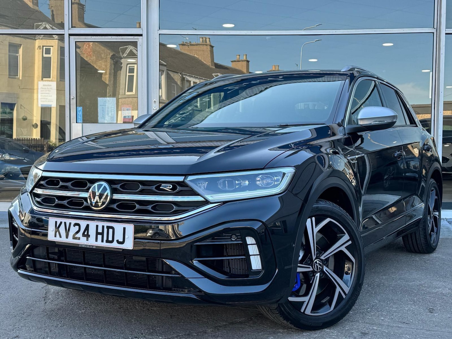 Used Volkswagen T-Roc 2024 for sale - 76647544: Photo 1