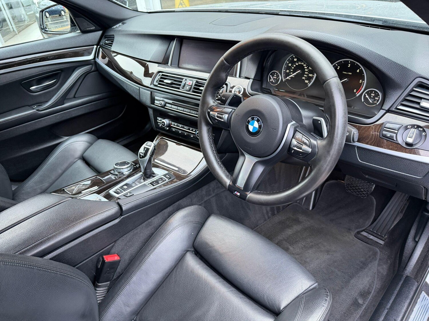 Used BMW 5 Series 2015 for sale - 76647609: Photo 26