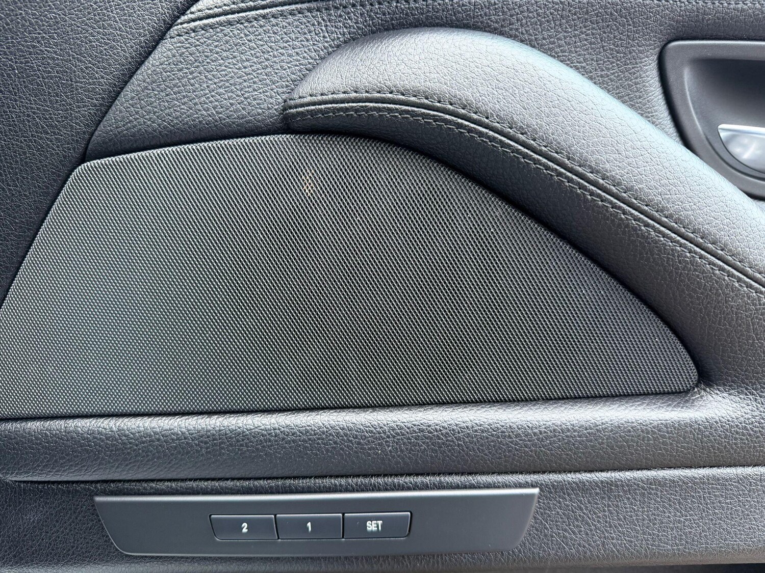 Used BMW 5 Series 2015 for sale - 76647609: Photo 29