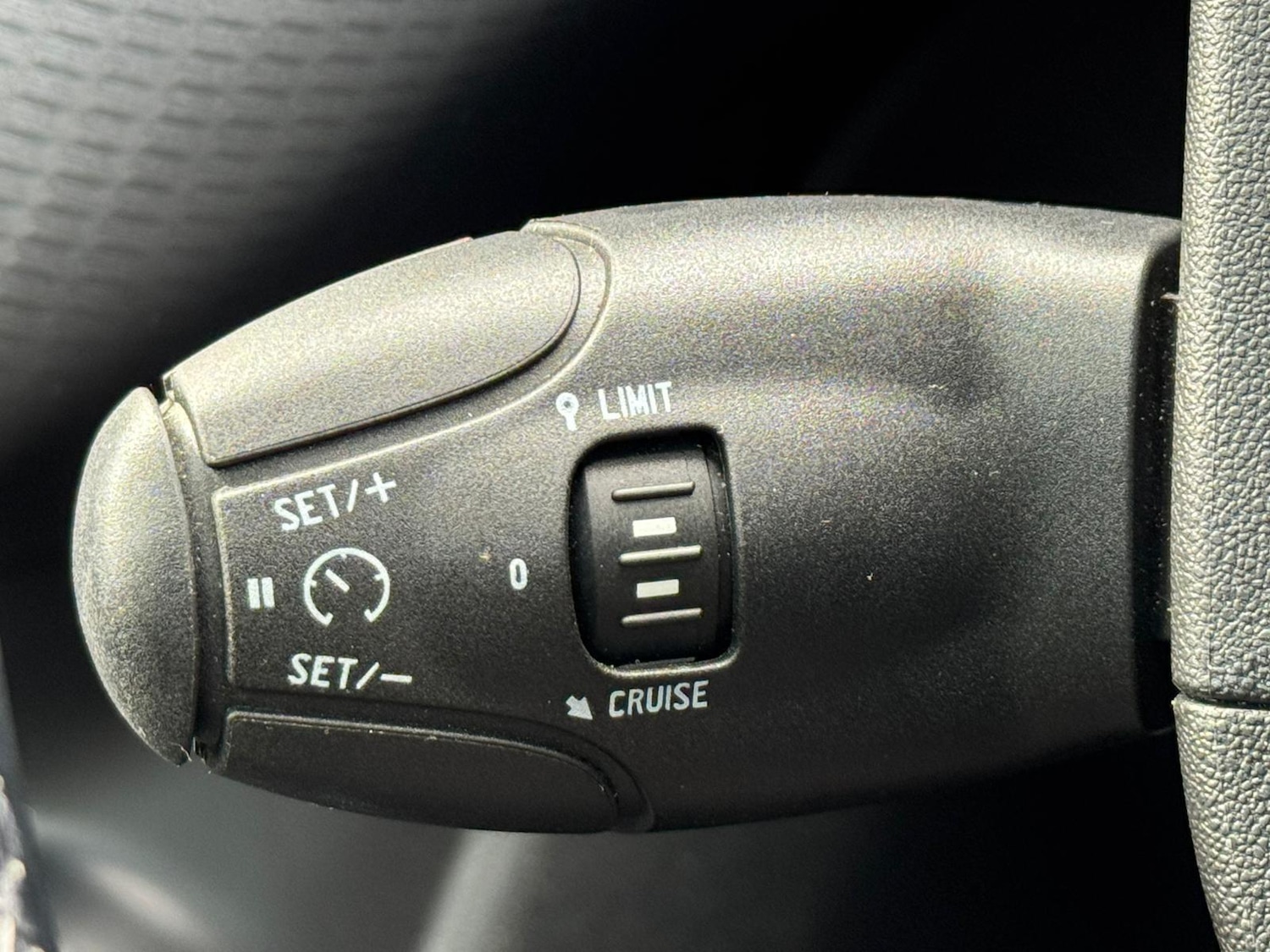 Used Peugeot 208 2017 for sale - 77411678: Photo 11