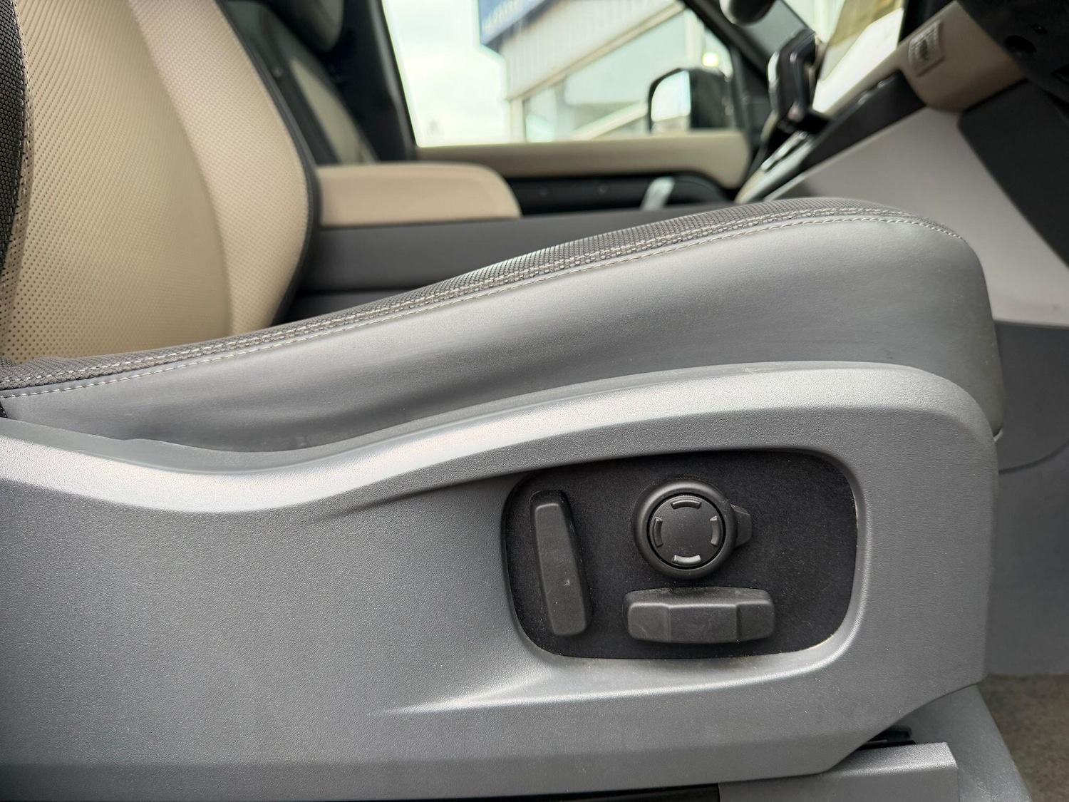 Used Land Rover Defender 2022 for sale - 77377126: Photo 20