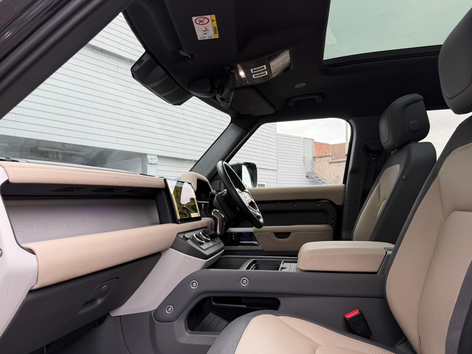 Used Land Rover Defender 2022 for sale - 77377126: Photo 33