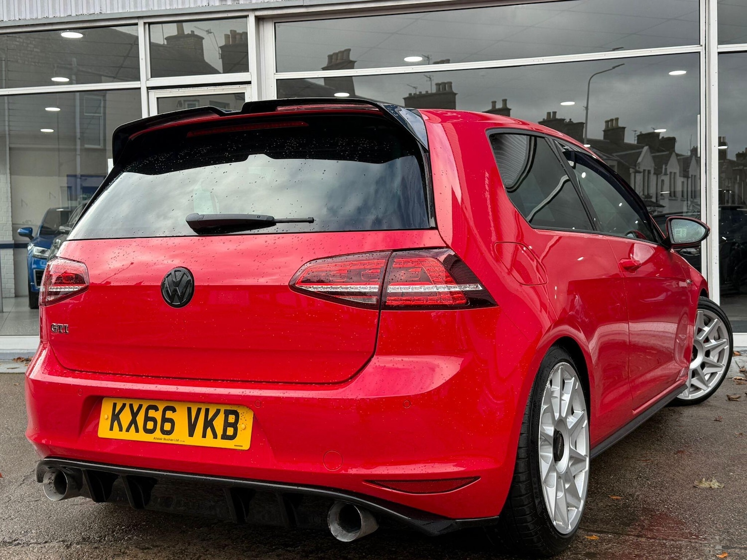 Used Volkswagen Golf 2016 for sale - 77191538: Photo 3