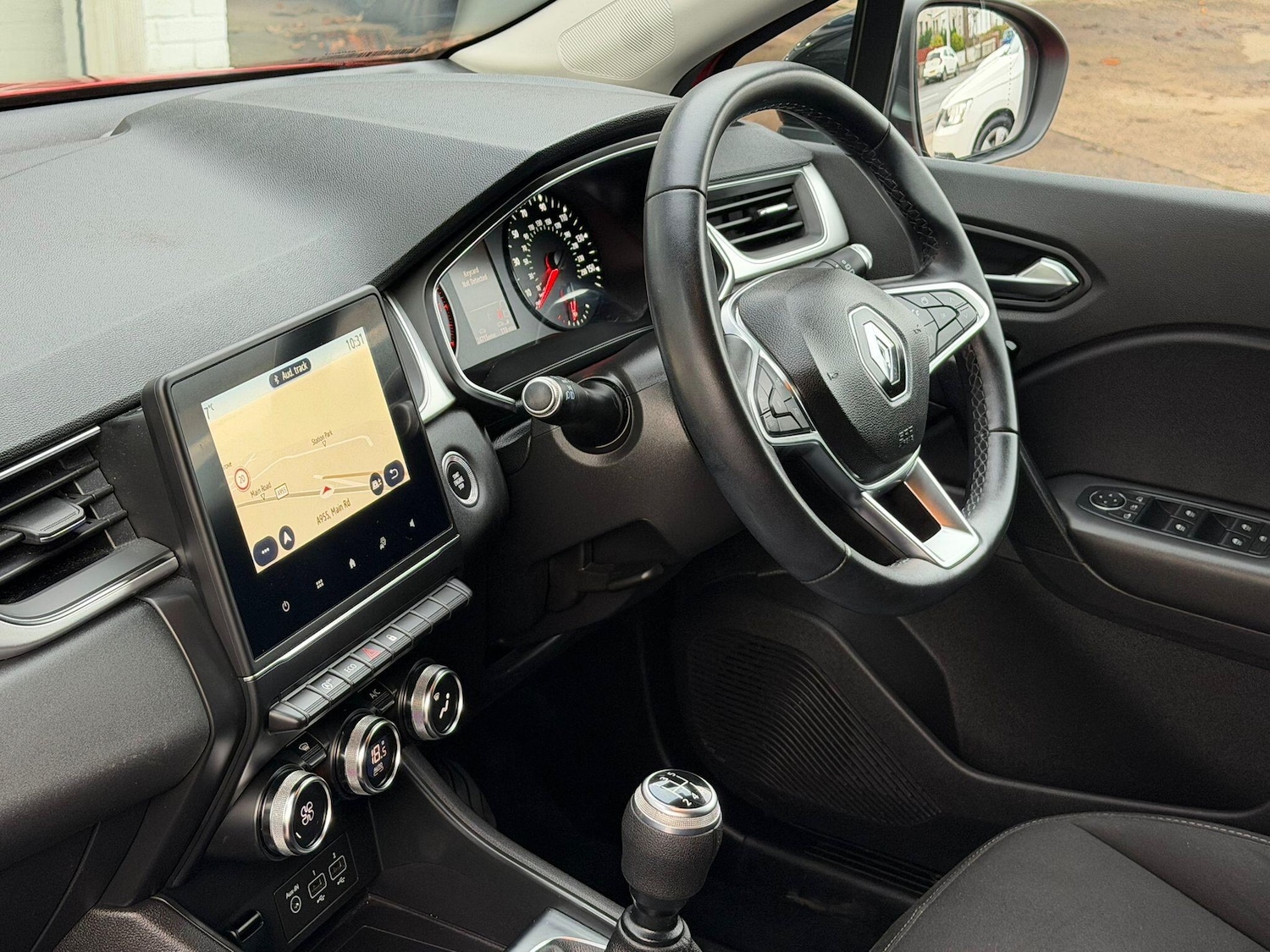 Used Renault Captur 2020 for sale - 76964860: Photo 6