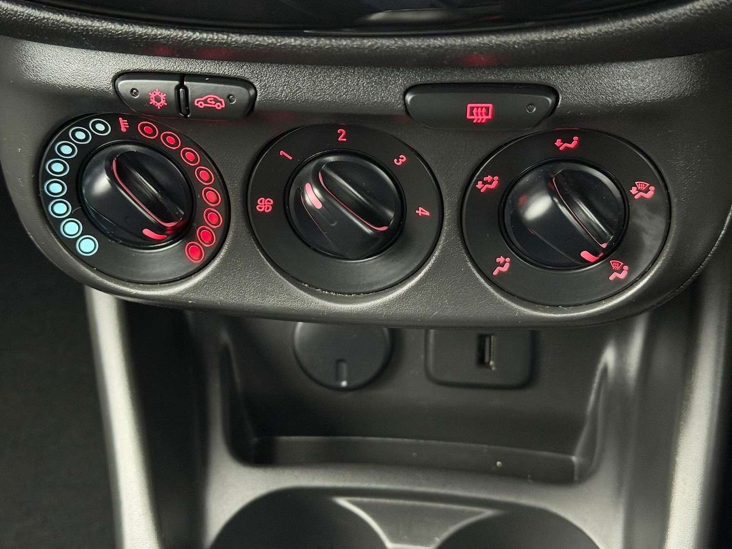 Used Vauxhall Corsa 2018 for sale - 77344531: Photo 13