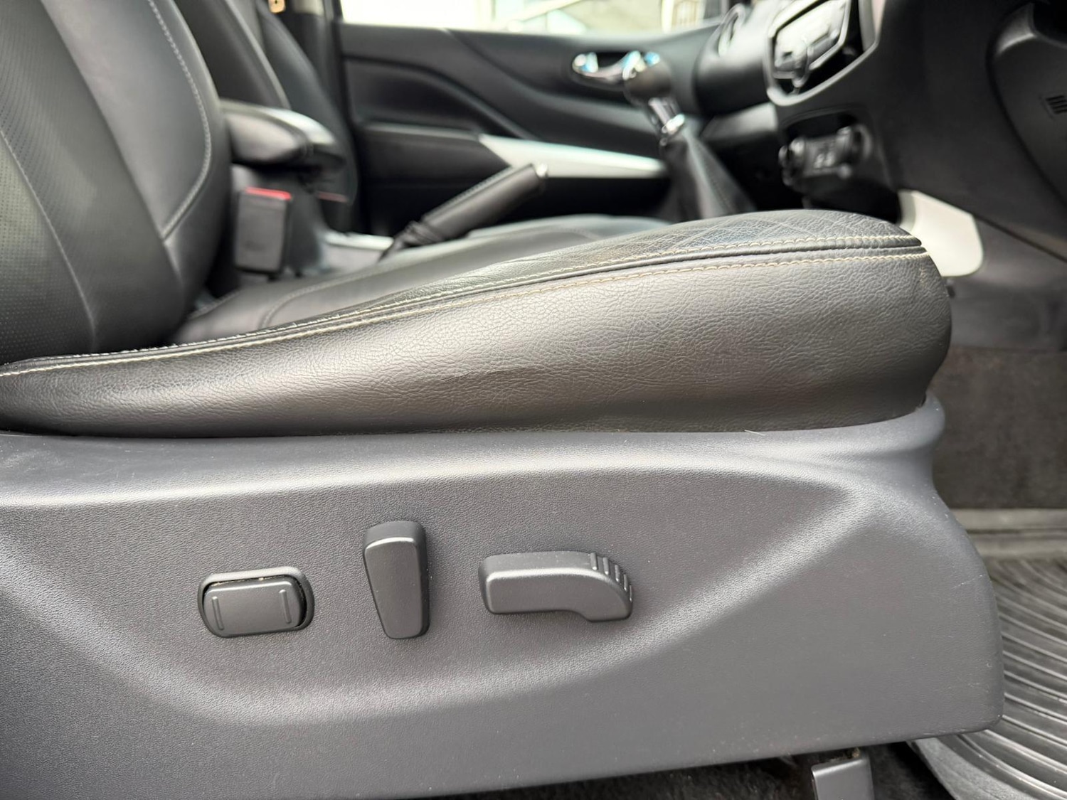 Used Nissan Navara for sale - 77978131: Photo 7