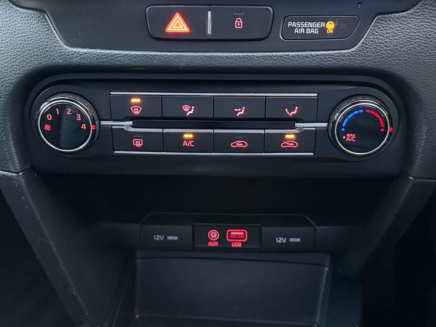 Used Kia Ceed 2019 for sale - 76644773: Photo 14