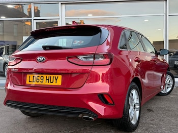 Used Kia Ceed 2019 for sale - 76644773: Photo