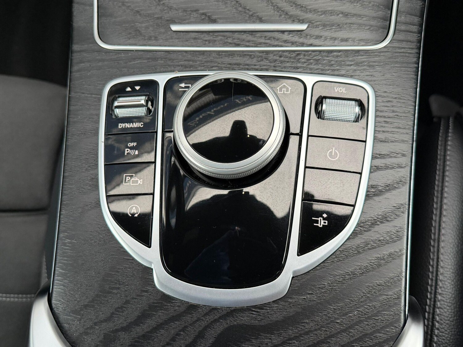 Used Mercedes-Benz C Class 2020 for sale - 76647537: Photo 15