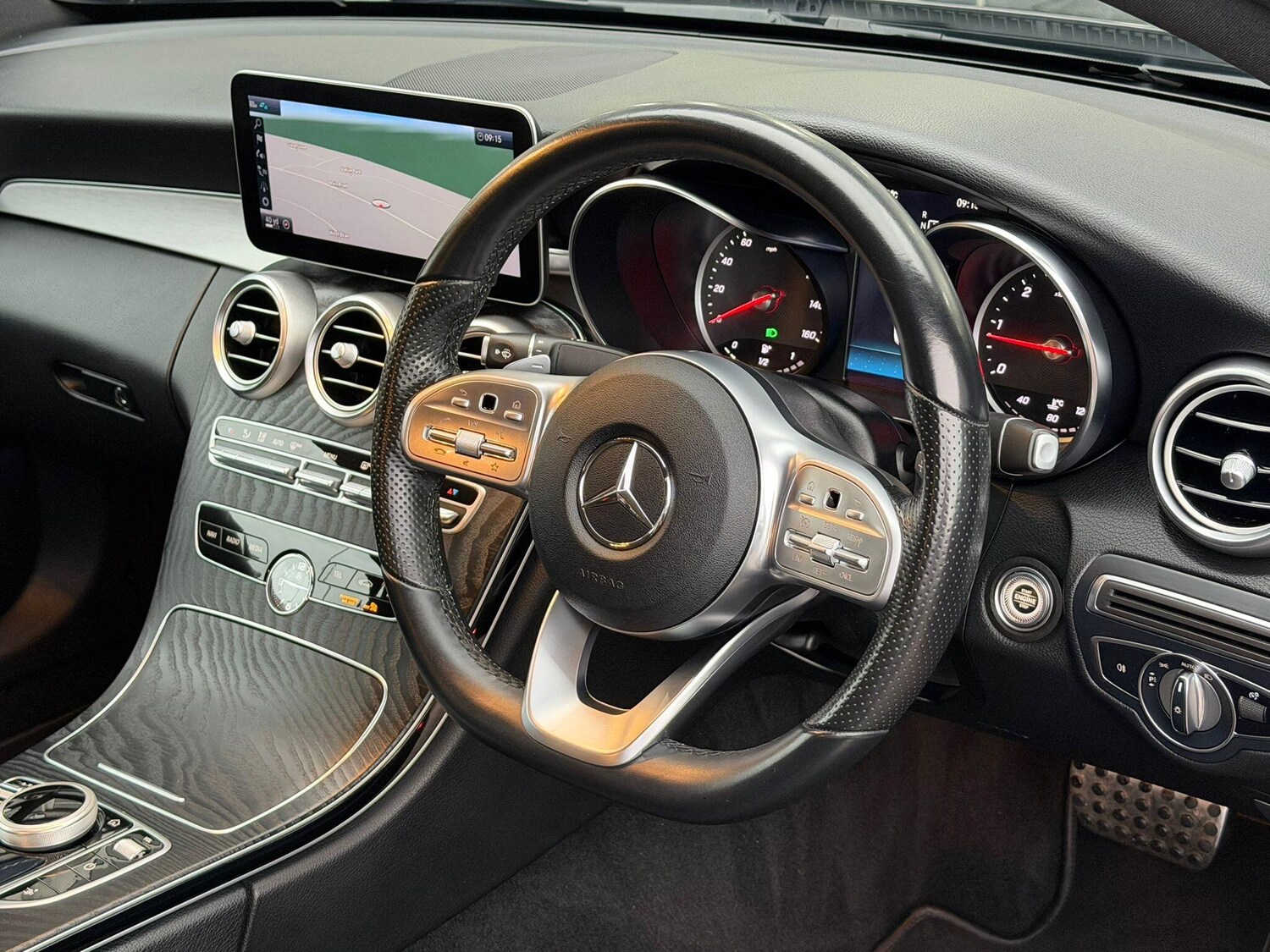 Used Mercedes-Benz C Class 2020 for sale - 76647537: Photo 25