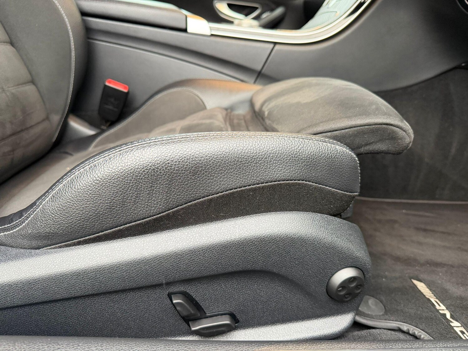 Used Mercedes-Benz C Class 2020 for sale - 76647537: Photo 28