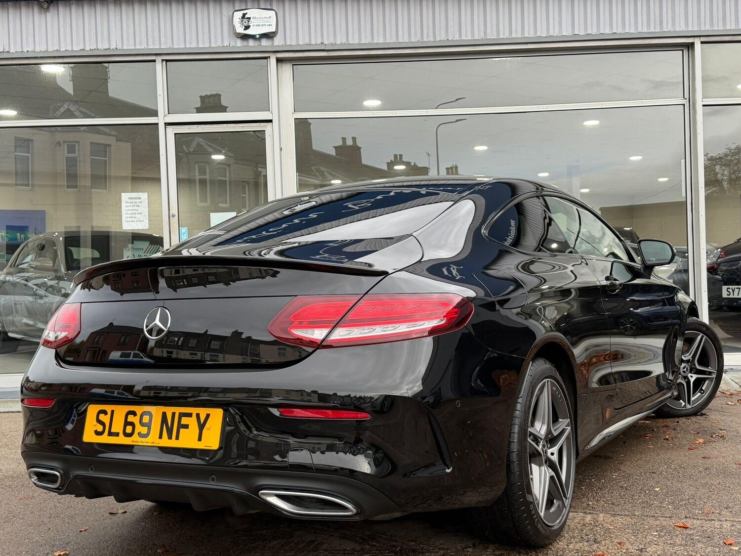 Used Mercedes-Benz C Class 2020 for sale - 76647537: Photo 3