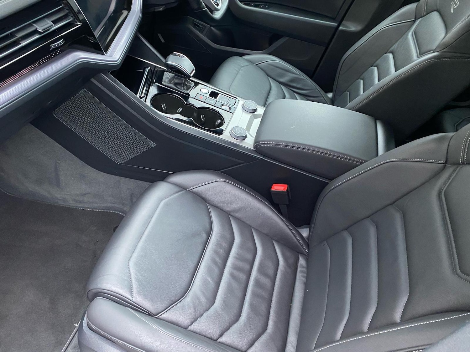 Used Volkswagen Touareg 2023 for sale - 76646348: Photo 21