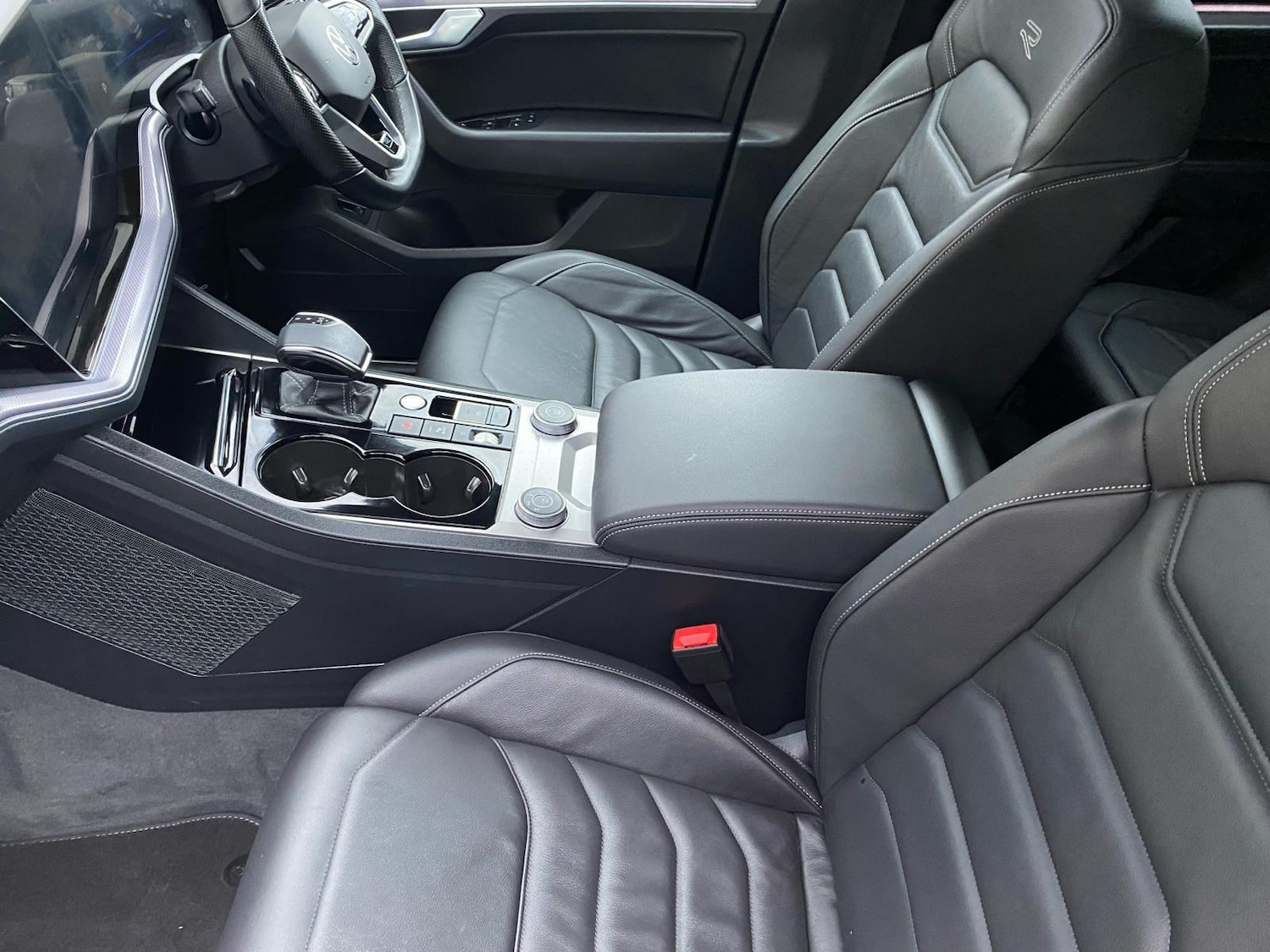 Used Volkswagen Touareg 2023 for sale - 76646348: Photo 22