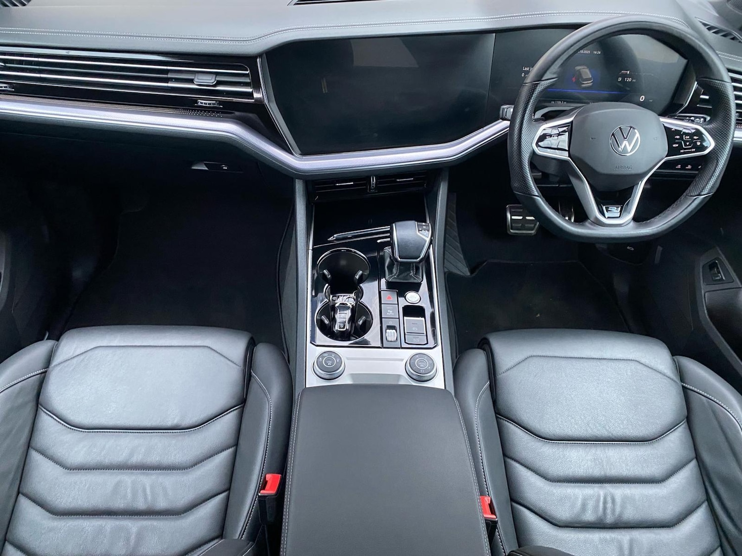 Used Volkswagen Touareg 2023 for sale - 76646348: Photo 4