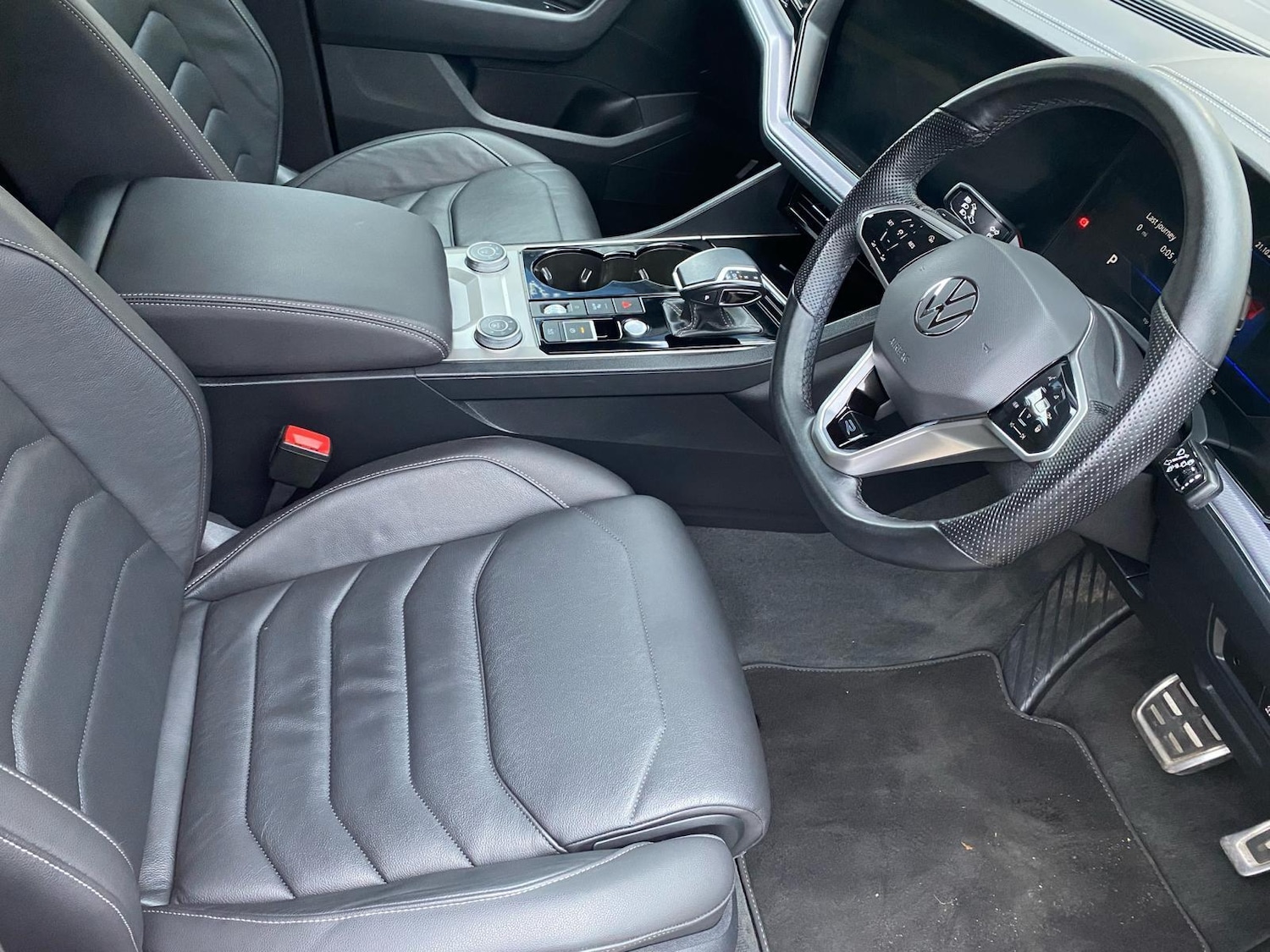 Used Volkswagen Touareg 2023 for sale - 76646348: Photo 7