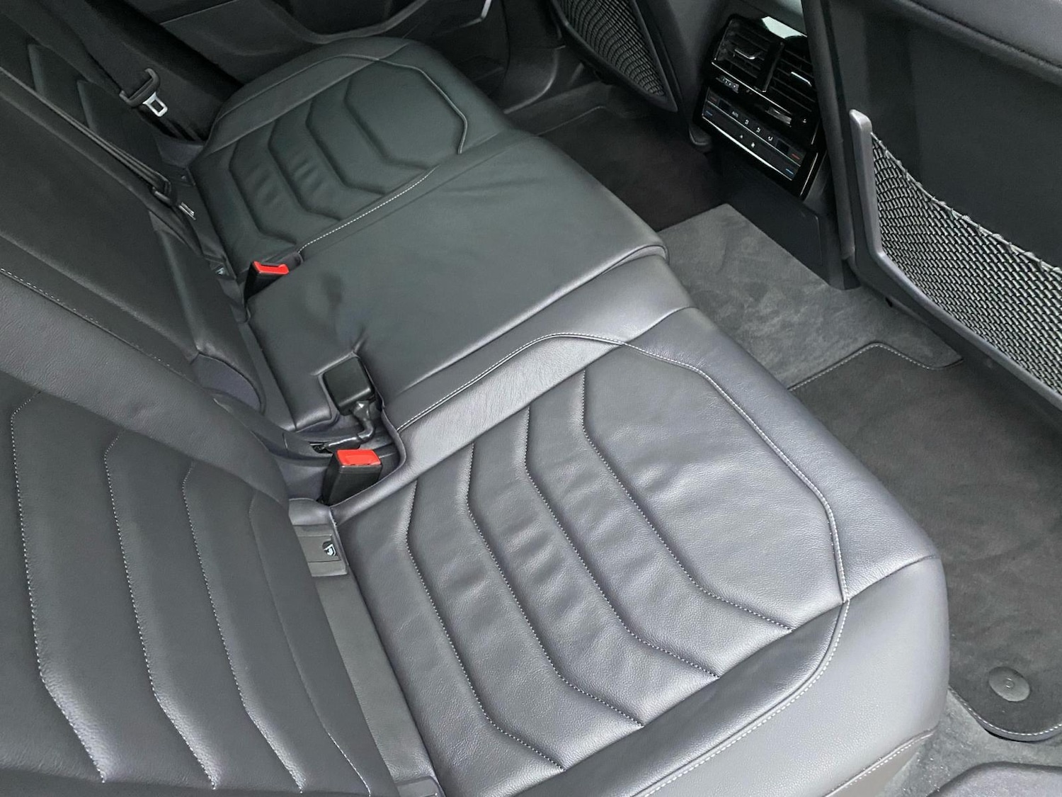 Used Volkswagen Touareg 2023 for sale - 76646348: Photo 8