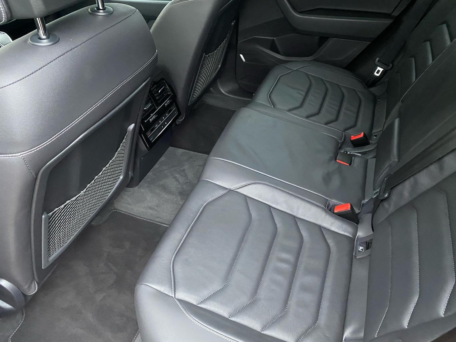 Used Volkswagen Touareg 2023 for sale - 76646348: Photo 9