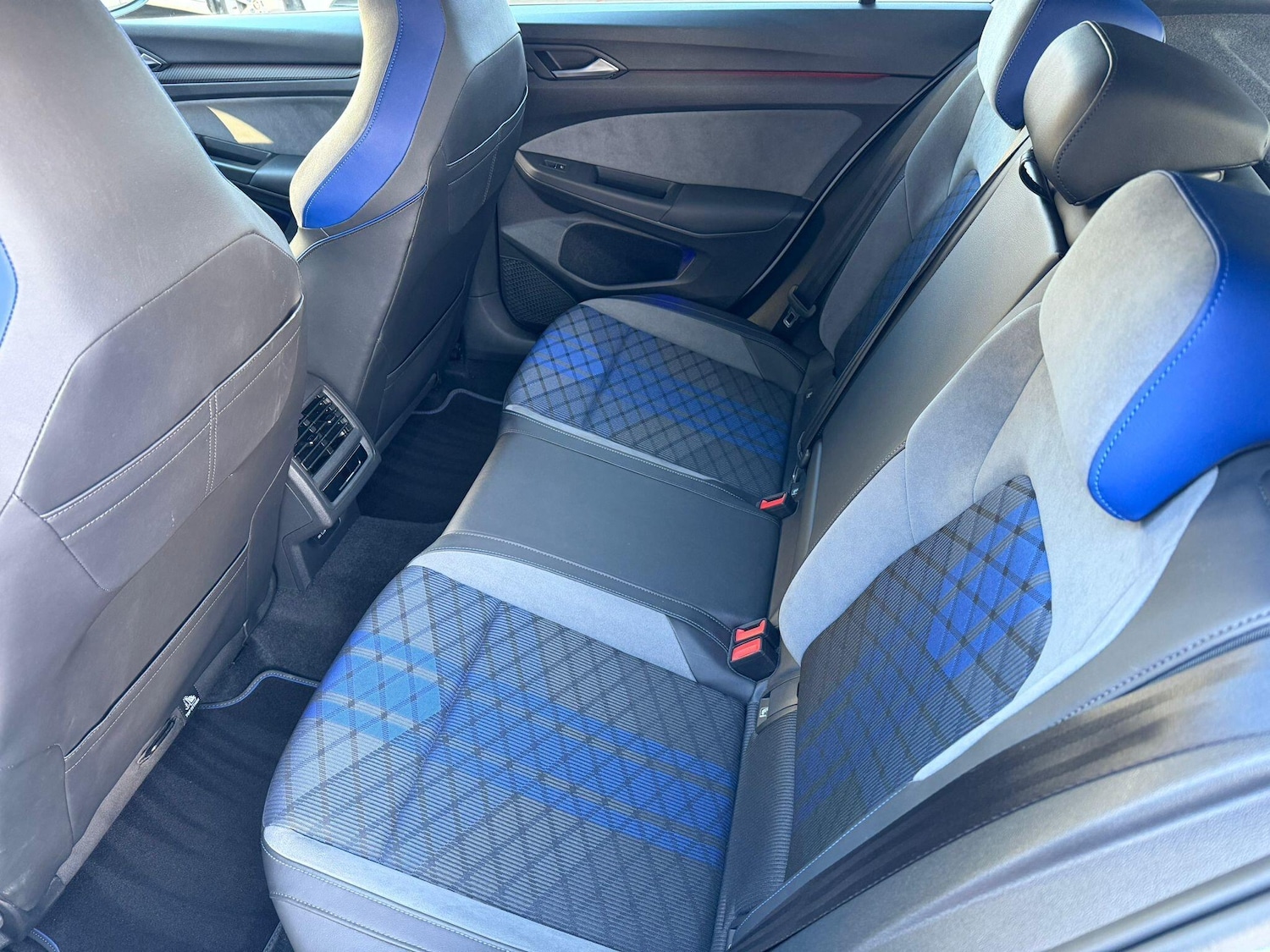 Used Volkswagen Golf 2021 for sale - 76700611: Photo 9