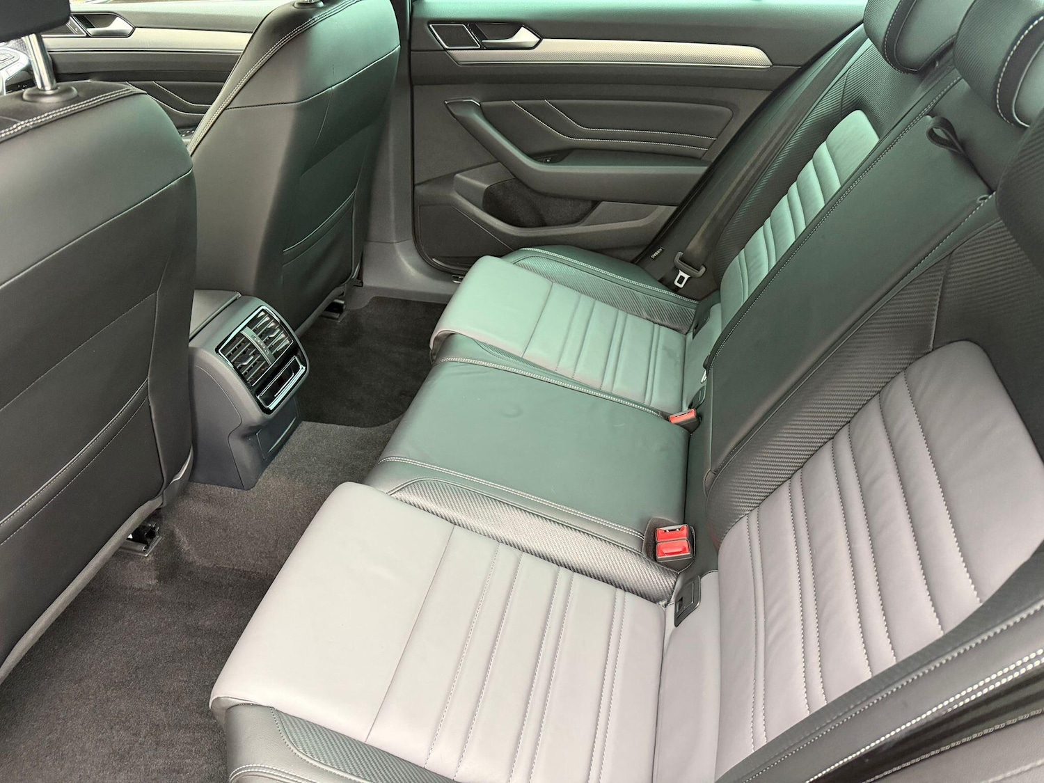 Used Volkswagen Passat for sale - 77396608: Photo 10