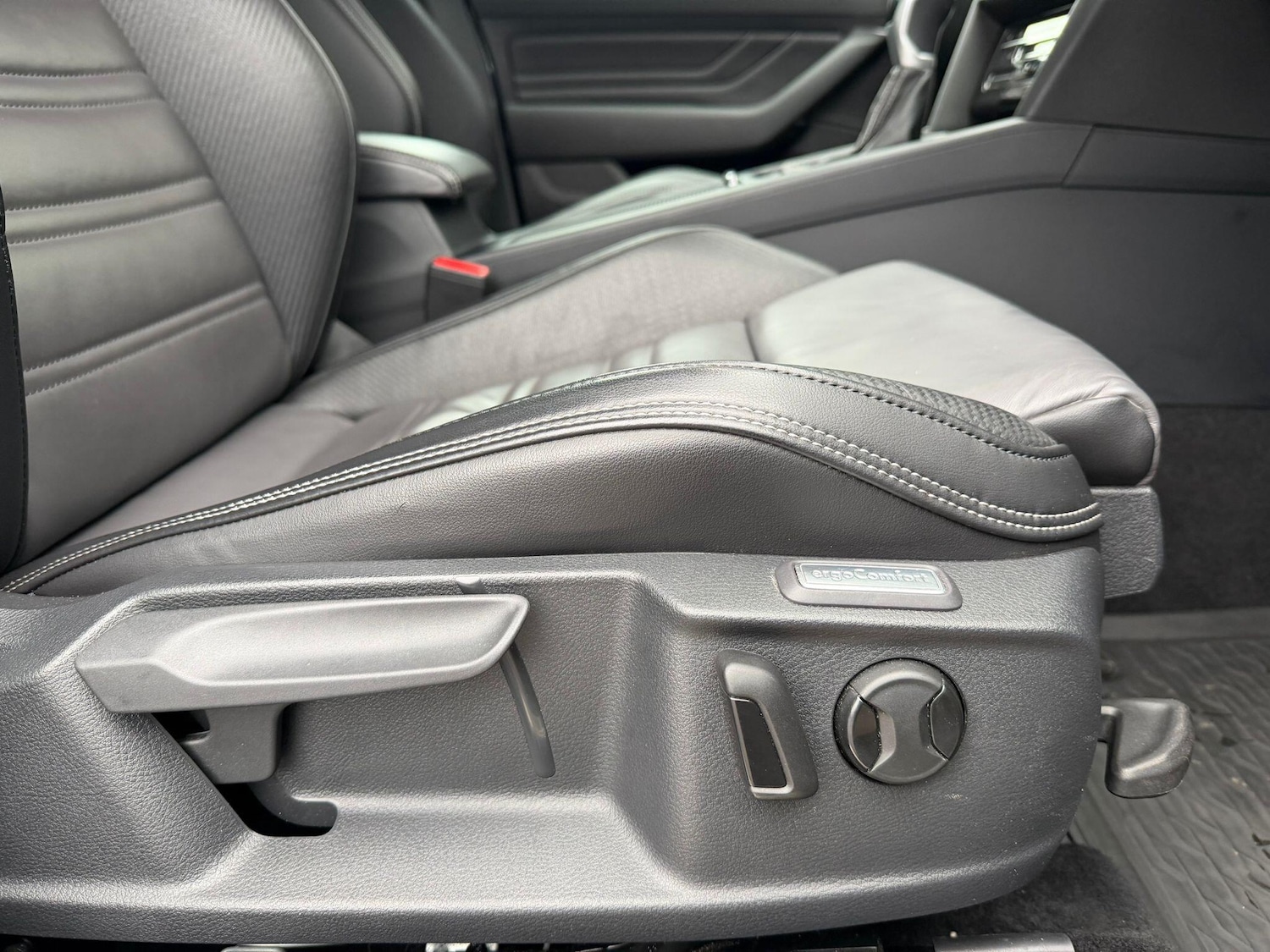 Used Volkswagen Passat for sale - 77396608: Photo 15