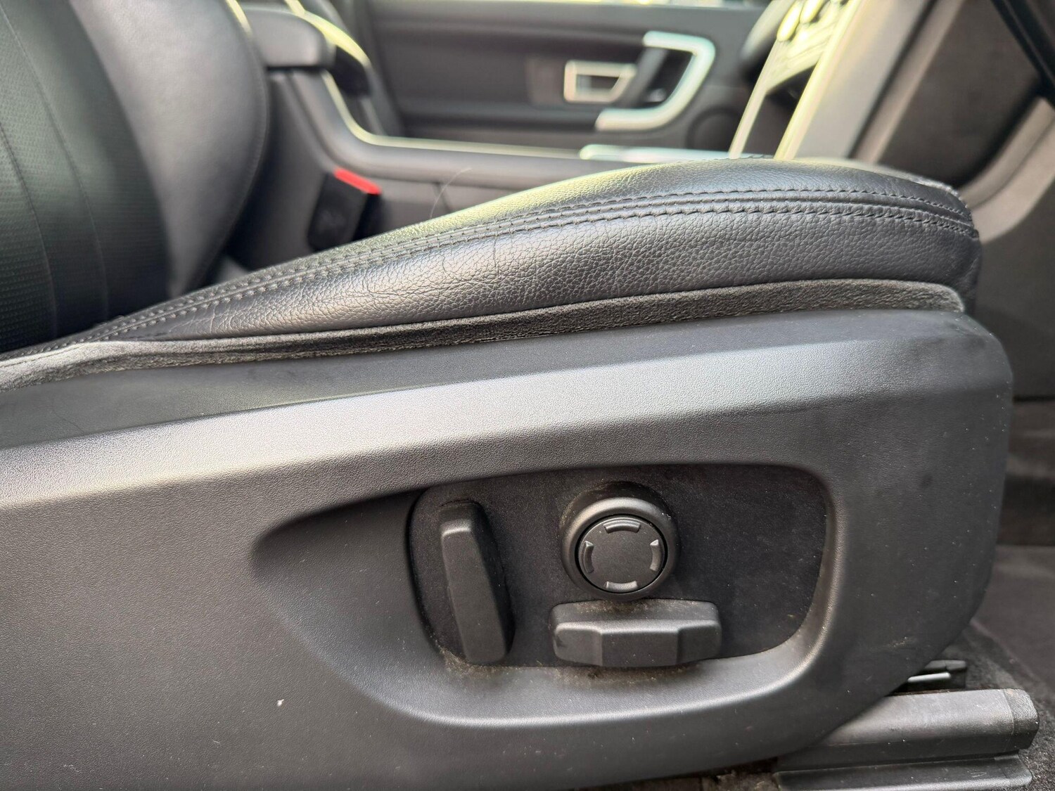 Used Land Rover Discovery Sport 2018 for sale - 76645322: Photo 16