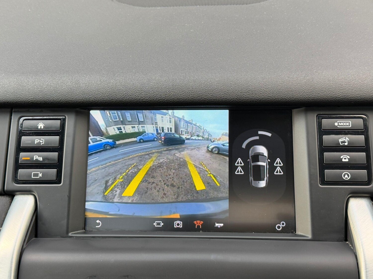 Used Land Rover Discovery Sport 2018 for sale - 76645322: Photo 24