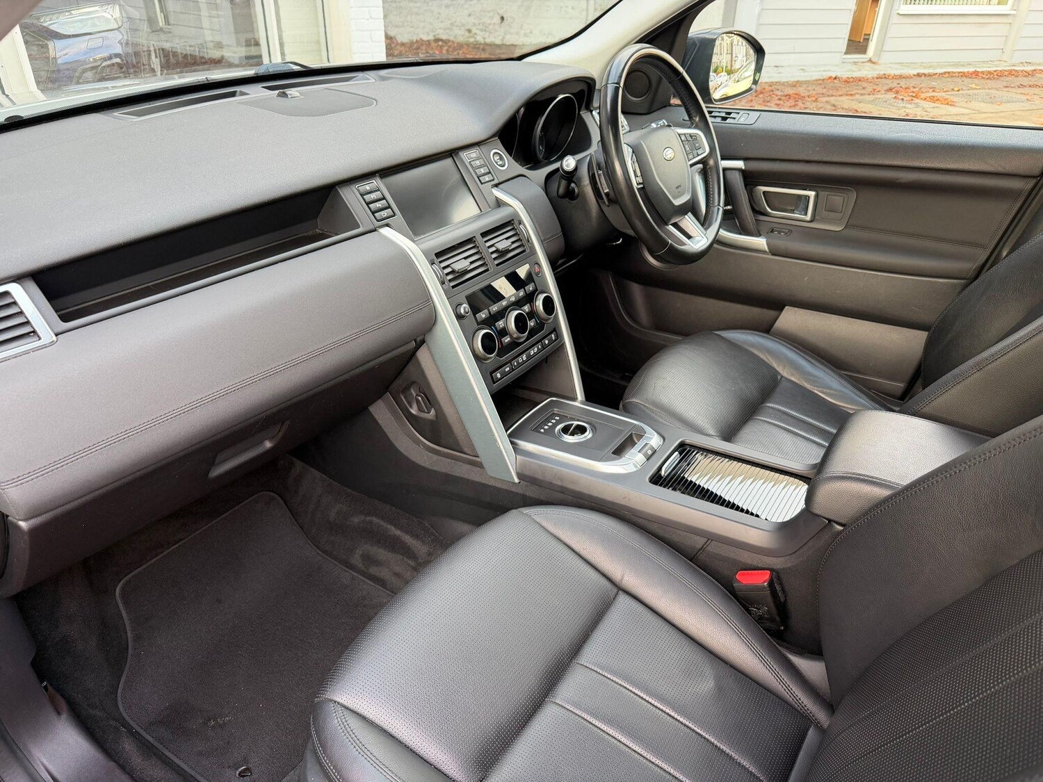 Used Land Rover Discovery Sport 2018 for sale - 76645322: Photo 29