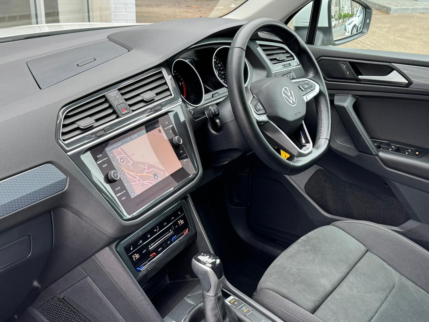 Used Volkswagen Tiguan 2021 for sale - 76647577: Photo 4