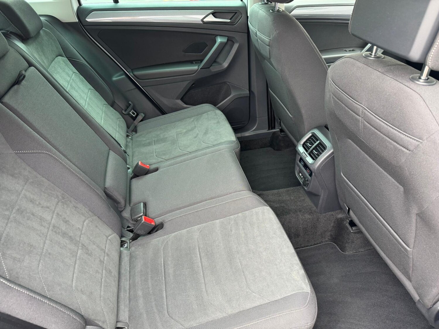 Used Volkswagen Tiguan 2021 for sale - 76647577: Photo 9