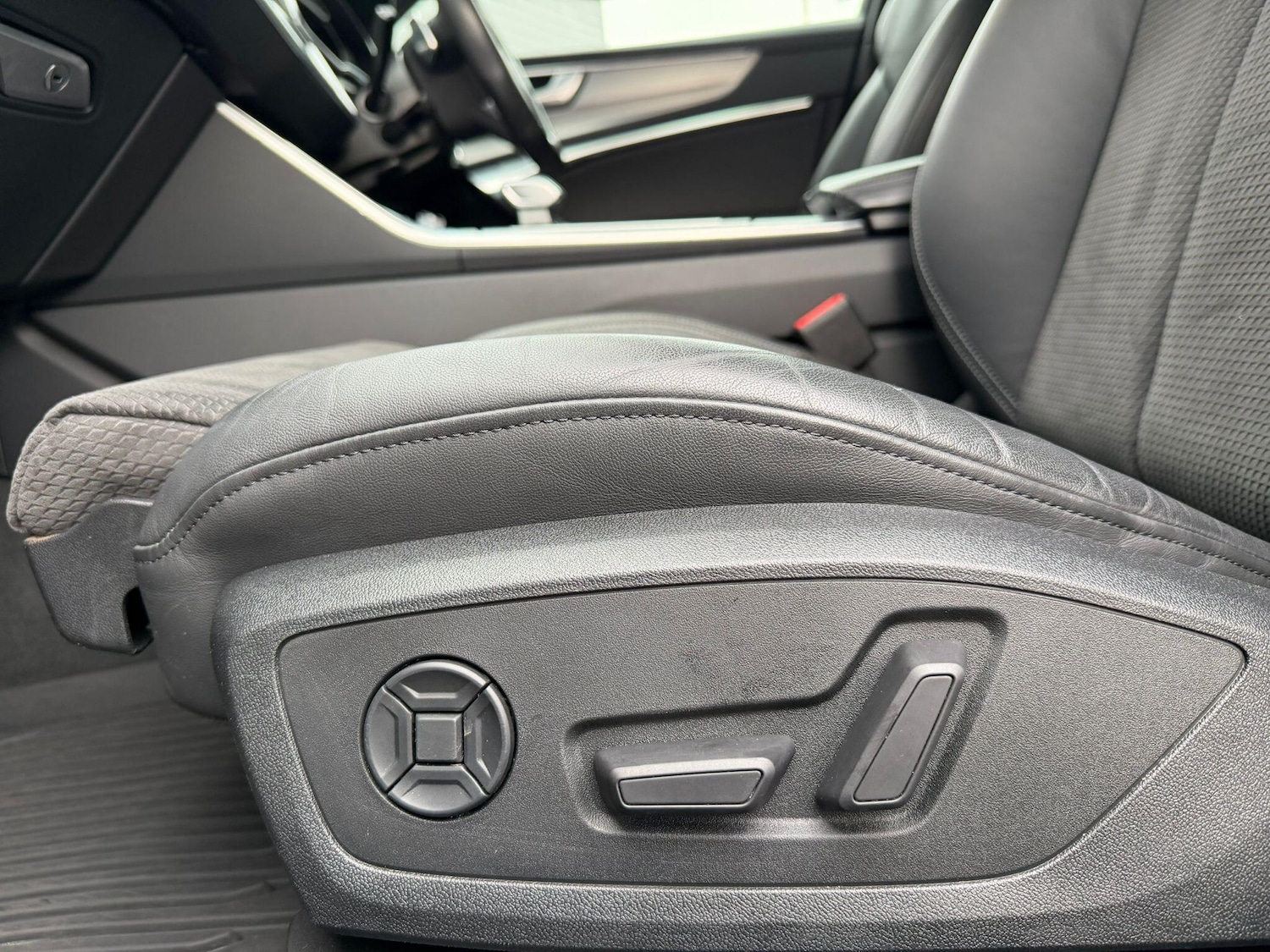 Used Audi A6 2020 for sale - 76647526: Photo 25