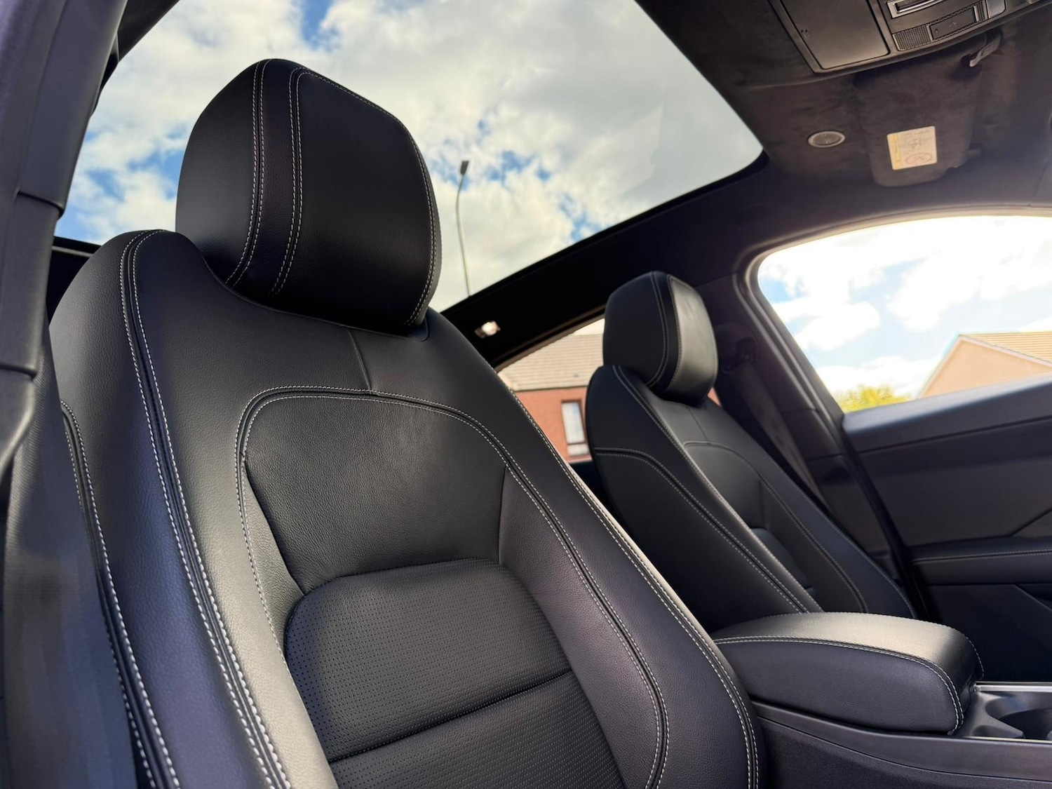 Used Jaguar E-Pace 2023 for sale - 76647484: Photo 10