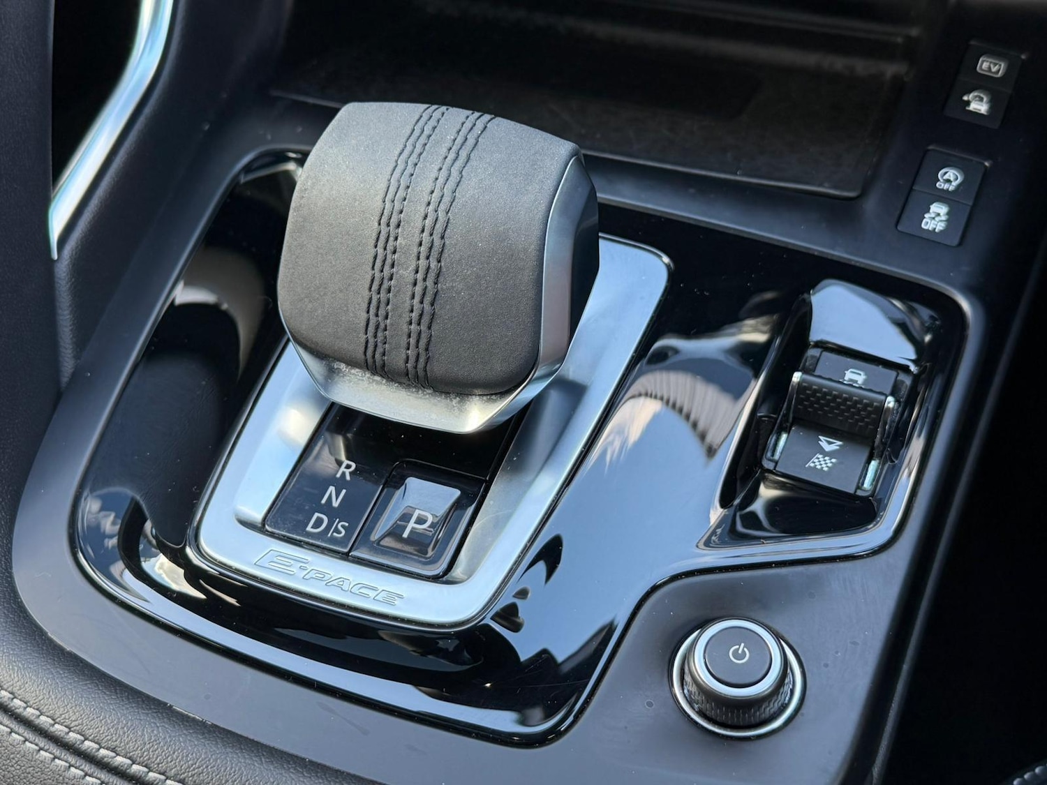 Used Jaguar E-Pace 2023 for sale - 76647484: Photo 6