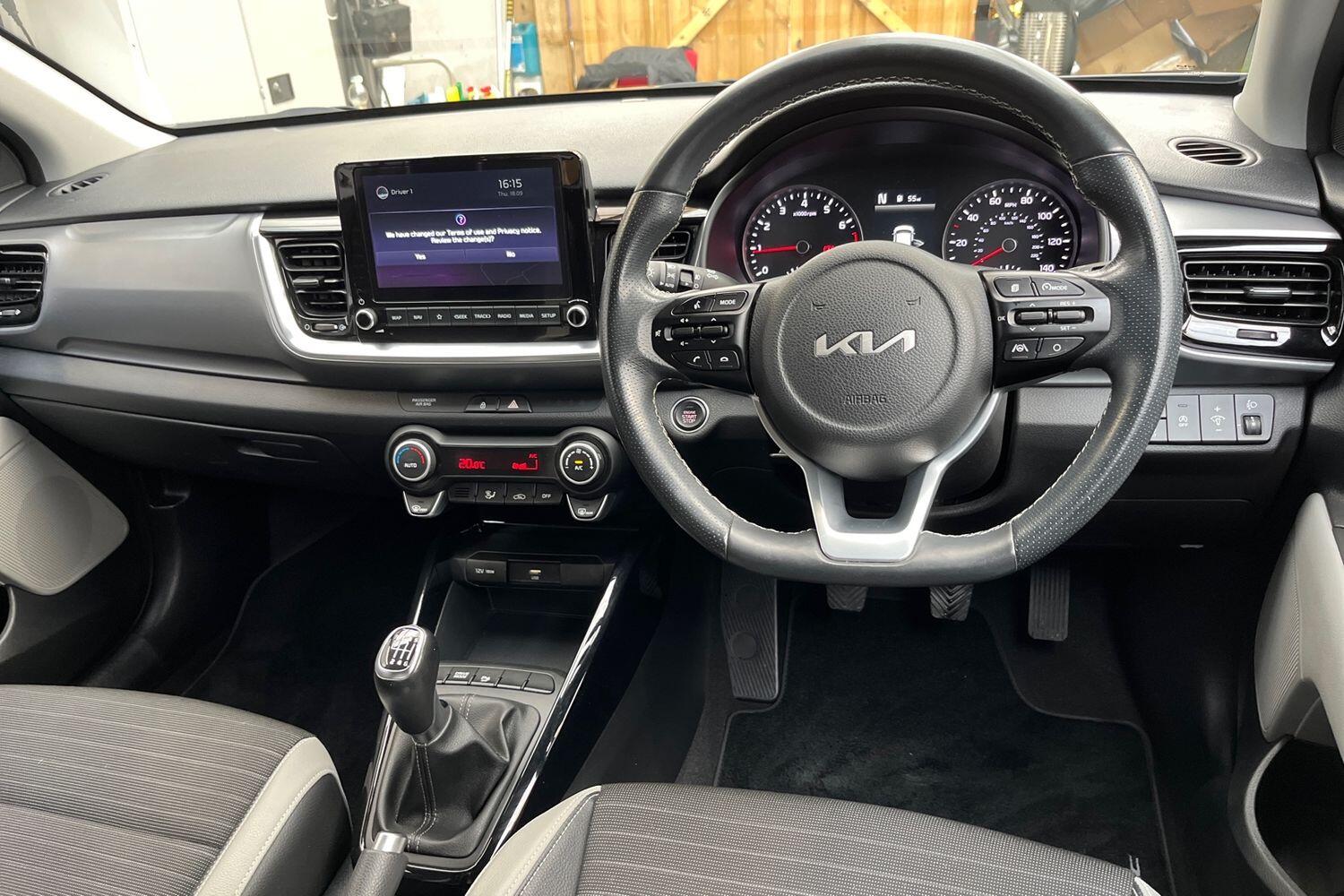 Used Kia Stonic 2022 for sale - 76674859: Photo 7