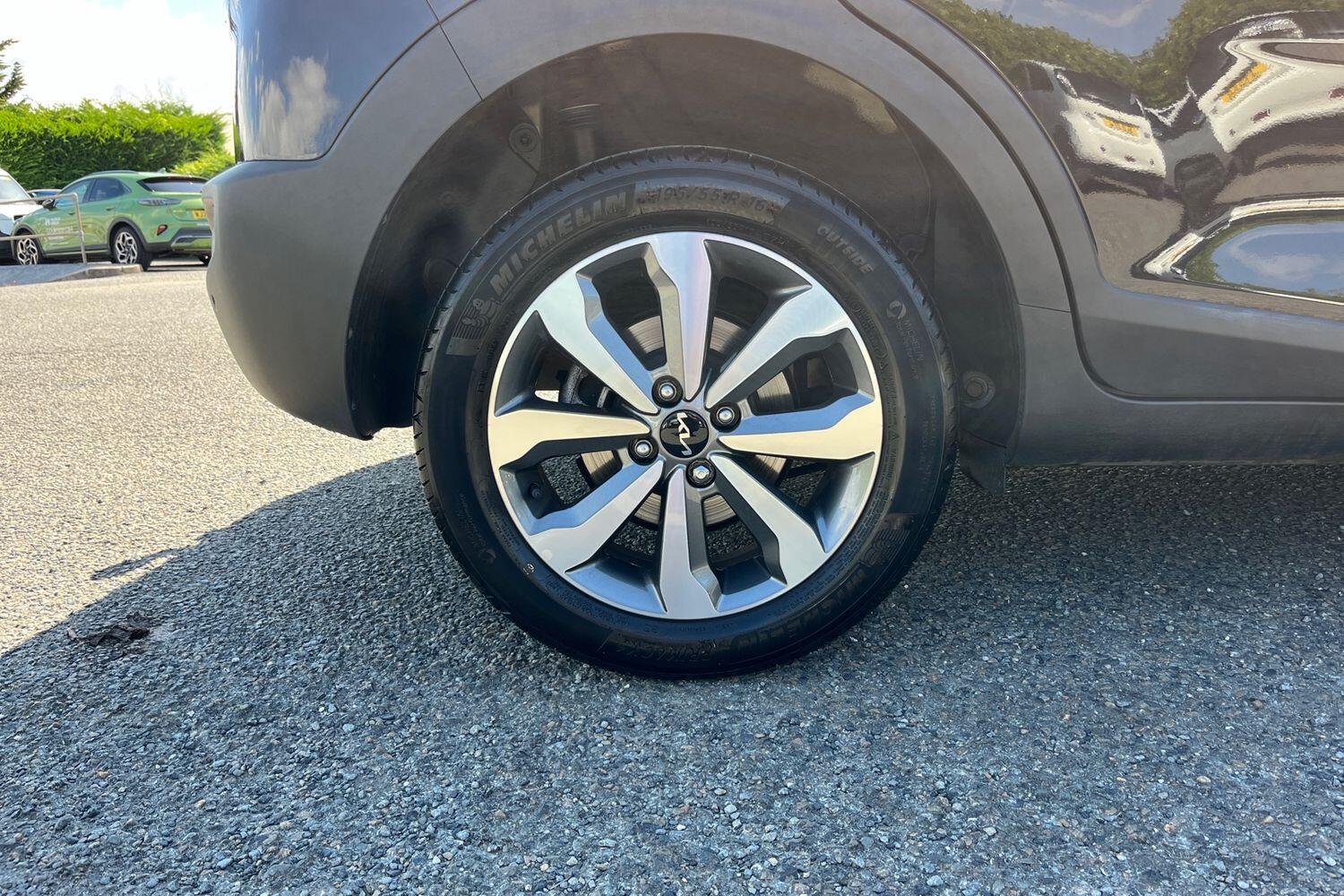 Used Kia Stonic 2022 for sale - 76675313: Photo 6