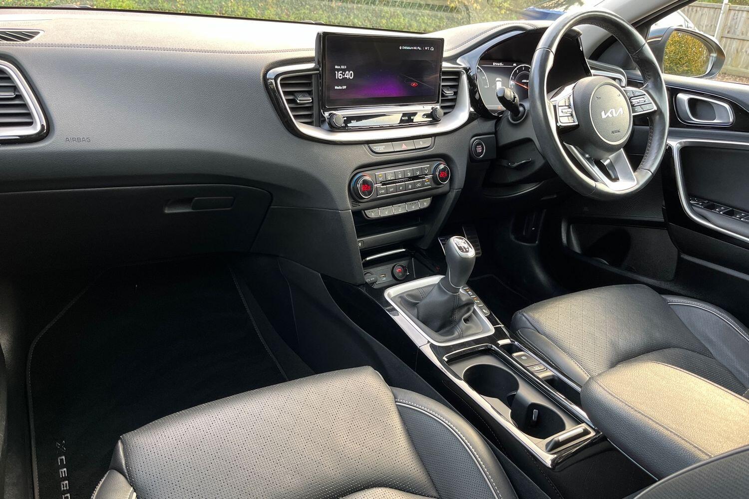 Used Kia XCeed 2022 for sale - 77162374: Photo 2