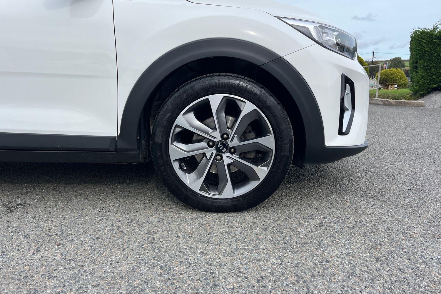 Used Kia Stonic 2021 for sale - 76785337: Photo 6